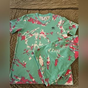 Adidas Tee-shirt and short set